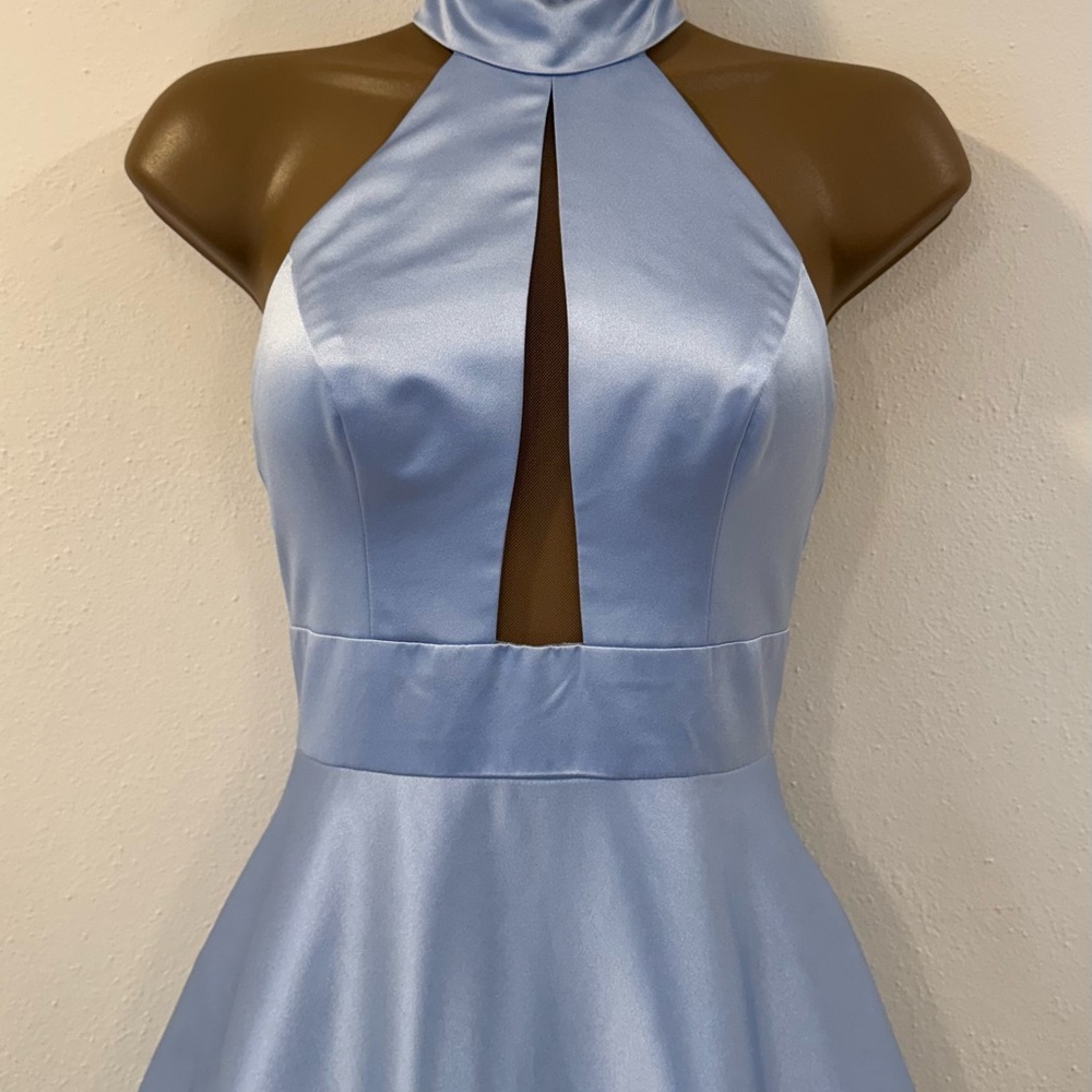 Baby blue mesh v cutout long formal prom dress with halter neckline - Picture 5 of 7